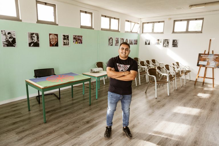 Comunidades em Ação. Histórias de Esperança. De Aluno a Mediador. O regresso de Diogo à Escola que o viu crescer.